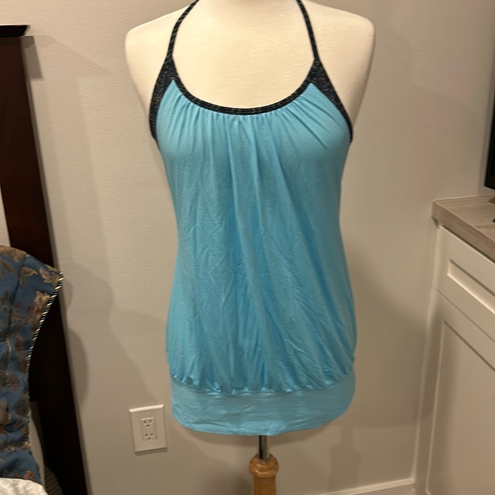 Beautiful blue with navy built in bra Lululemon tank